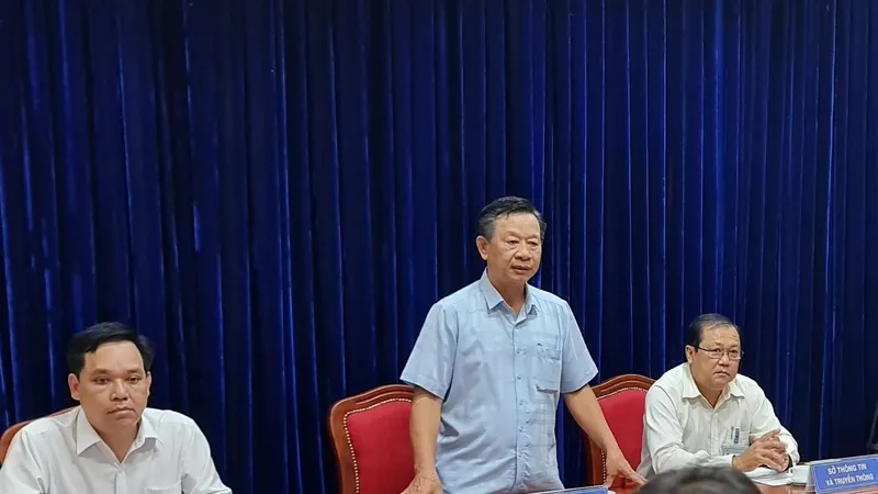 Ban Tuyên giáo Tỉnh ủy phối hợp với Sở TT-TT và người phát ngôn UBND tỉnh Cà Mau họp báo cung cấp thông tin