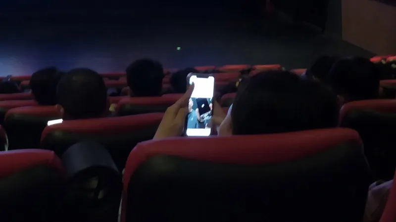Vào rạp là để xem phim