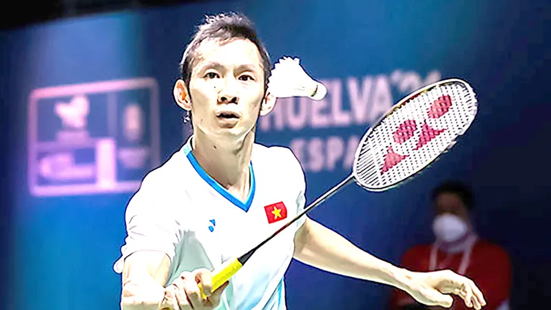 Tay vợt Nguyễn Tiến Minh vô địch toàn quốc ở tuổi 40. Ảnh: DŨNG PHƯƠNG