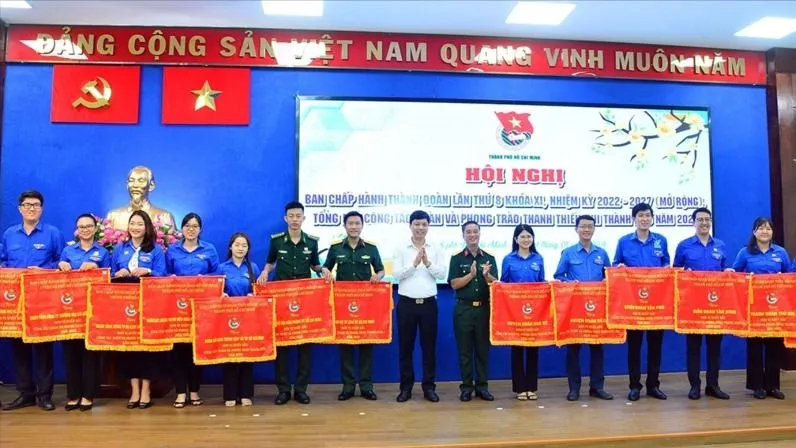 Tận dụng công nghệ để chạm đến cảm xúc của thanh niên