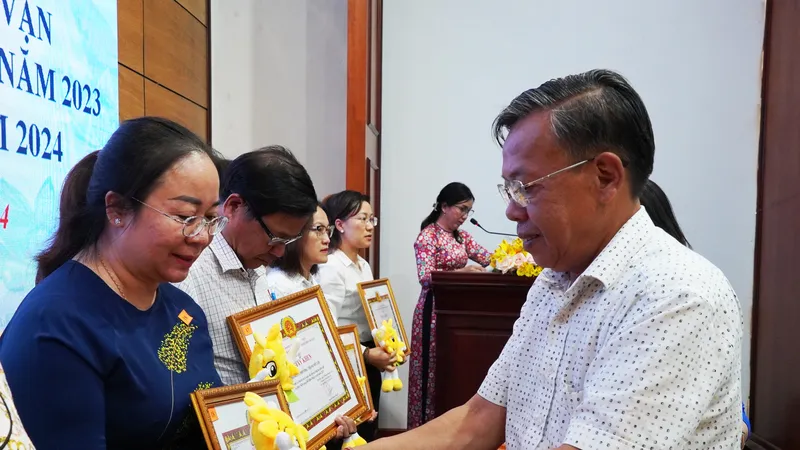 Thực hiện nhiệm vụ phải trên tinh thần gần dân, sát dân