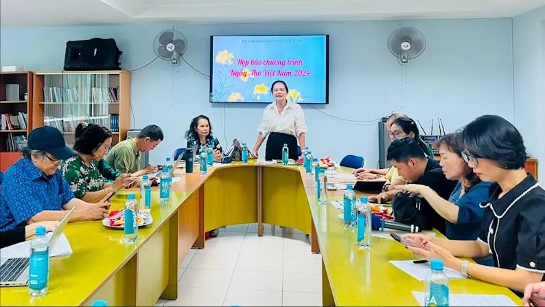Ngày thơ Việt Nam trở thành hoạt động lễ hội của TPHCM