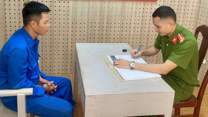 Cơ quan công an đang lấy lời khai đối tượng Việt