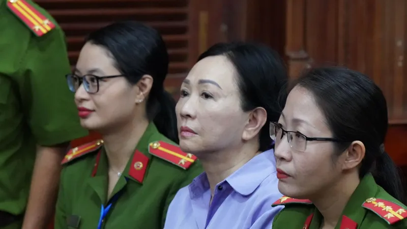 Tuyên án sơ thẩm vụ án Trương Mỹ Lan và đồng phạm