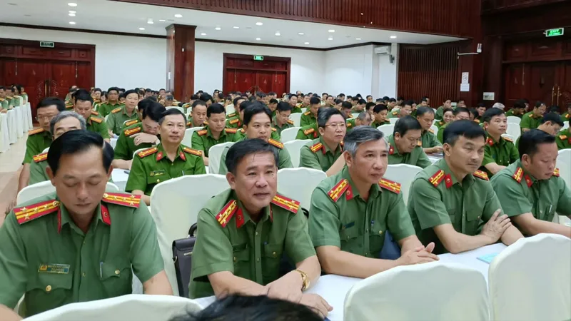 Đổi mới nội dung, hình thức công tác xây dựng phong trào toàn dân bảo vệ an ninh Tổ quốc