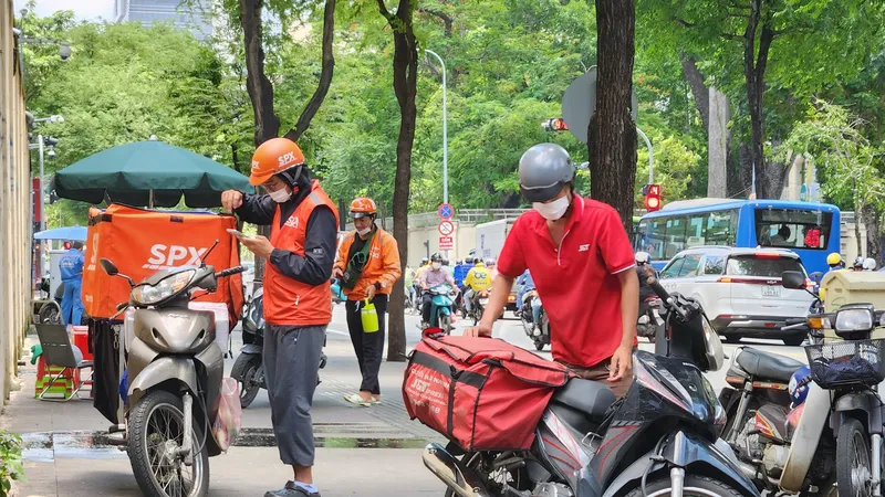 Chợ mạng và văn hóa bán - mua