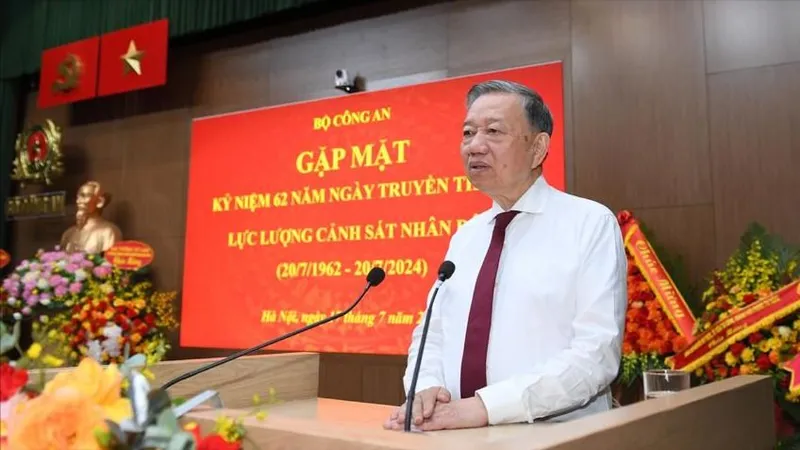 Chủ tịch nước mong cựu cán bộ cảnh sát nhân dân đóng góp trí tuệ cho sự nghiệp chung