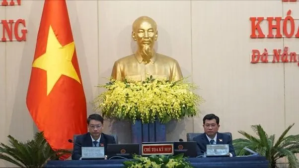 Kỳ họp có sự tham dự của Ủy viên Trung ương Đảng, Phó Chủ tịch Quốc hội Trần Quang Phương. Ảnh: XUÂN QUỲNH