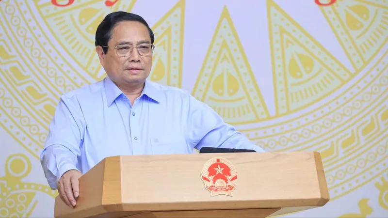 Thủ tướng Phạm Minh Chính chủ trì và phát biểu tại Hội nghị Thường trực Chính phủ làm việc với các ngân hàng thương mại cổ phần. Ảnh: VIẾT CHUNG