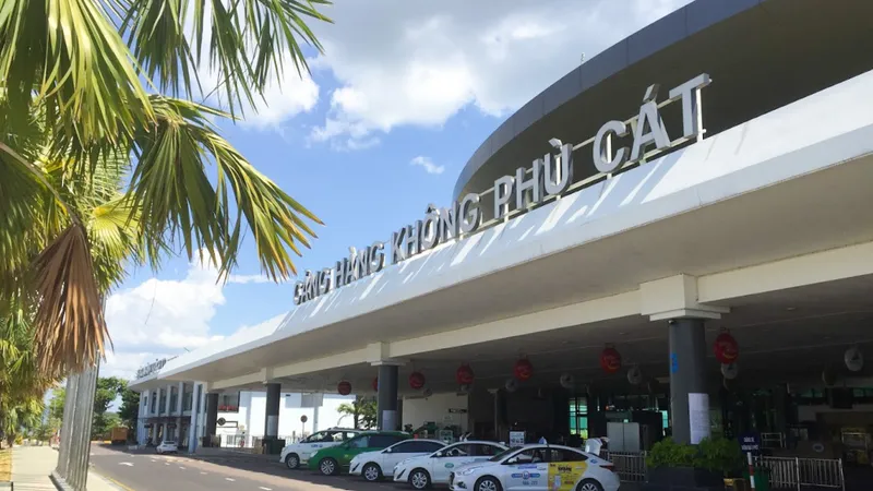 Chính phủ giao Bộ GTVT tham mưu mở rộng sân bay Phù Cát
