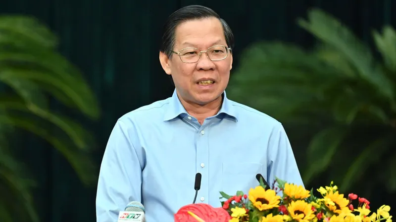Chủ tịch UBND TPHCM chỉ ra 3 nguyên nhân khiến giải ngân đầu tư công chậm