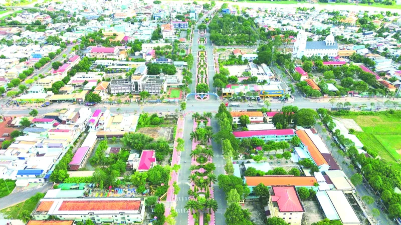 Một góc thị xã Kiến Tường, “trung tâm ĐTM” của Long An