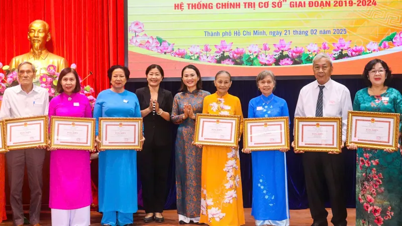 Phát huy vai trò người cao tuổi tham gia xây dựng hệ thống chính trị cơ sở vững mạnh 