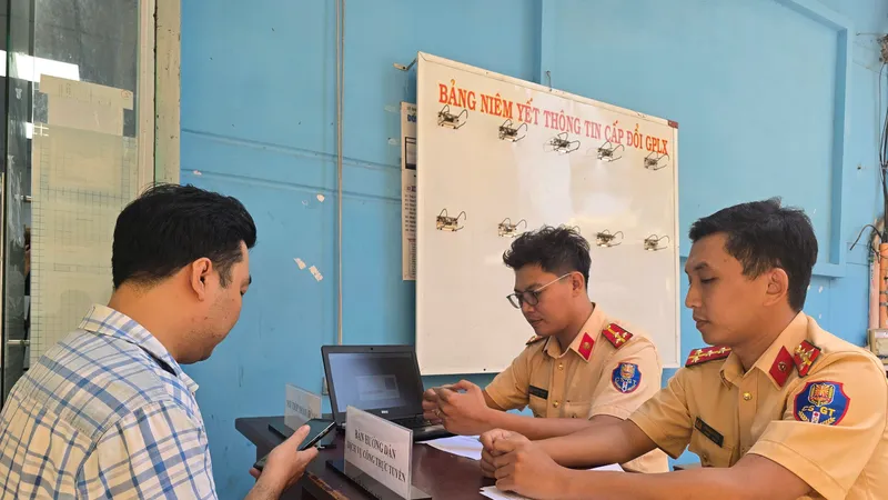 Quản lý việc sát hạch, cấp giấy phép lái xe cơ giới đường bộ: Áp dụng công nghệ, hạn chế tiêu cực
