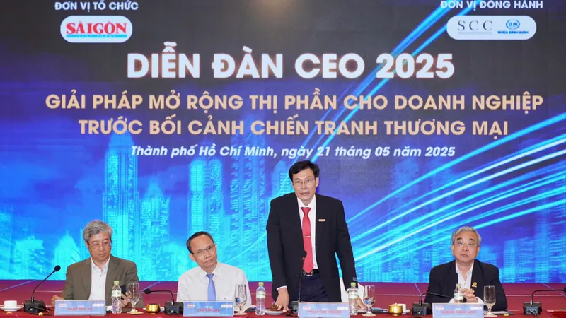 Diễn đàn CEO 2025: Hiến kế để doanh nghiệp Việt tìm hướng đi giữa "thương chiến"