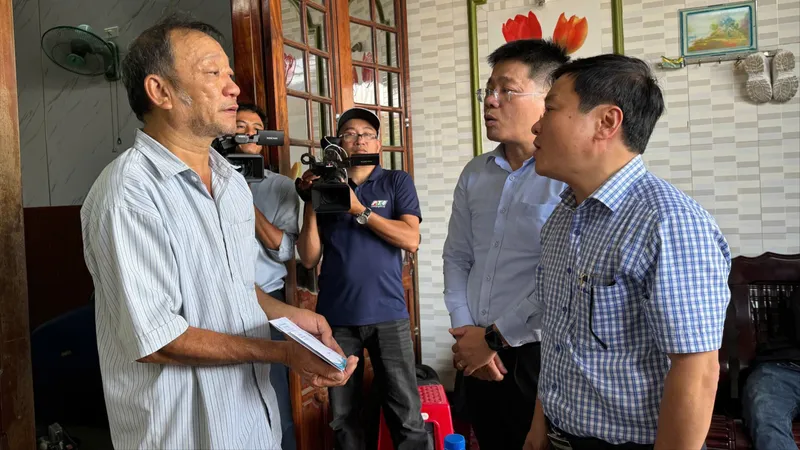 Hỗ trợ cho nạn nhân trong vụ tai nạn giao thông xảy ra tại Quảng Ngãi