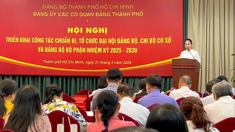 Đảng ủy các cơ quan Đảng TPHCM vừa tổ chức quán triệt công tác chuẩn bị, tổ chức Đại hội Đảng bộ, chi bộ cơ sở và Đảng bộ bộ phận nhiệm kỳ 2025-2030