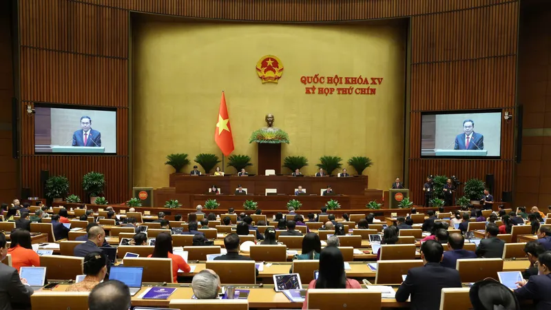 Tuần làm việc thứ 5, kỳ họp thứ 9, Quốc hội khóa XV: Xem xét, thông qua nhiều dự án luật