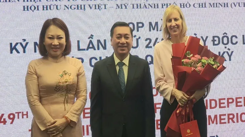 Họp mặt kỷ niệm lần thứ 249 Ngày Độc lập Hoa Kỳ