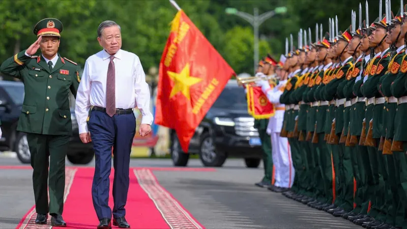 Tổng Bí thư Tô Lâm thăm và làm việc tại Quân đoàn 12