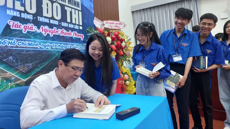 Kiến tạo TPHCM thành siêu đô thị năng động - thông minh - giàu bản sắc