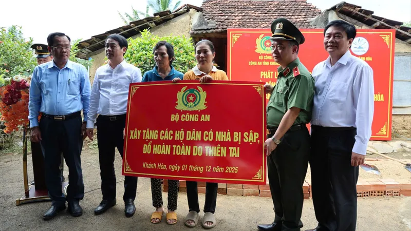 Khánh Hòa: “Chiến dịch Quang Trung” xây nhà cho người dân vùng lũ