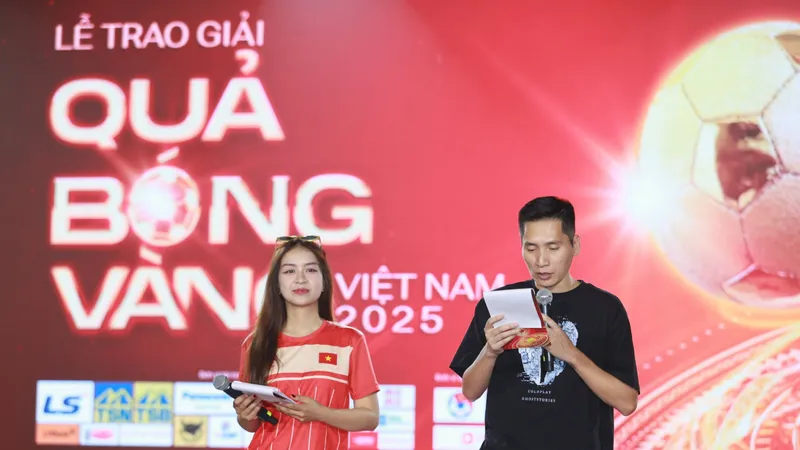 Tất bật cho đêm tôn vinh