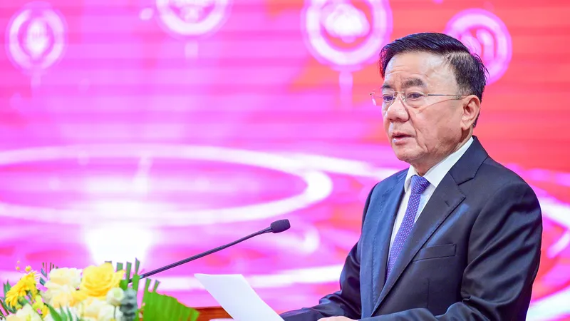 Thường trực Ban Bí thư Trung ương Đảng Trần Cẩm Tú phát biểu tại lễ ra mắt ứng dụng