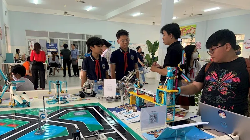 Để STEM đáp ứng yêu cầu trong bối cảnh mới