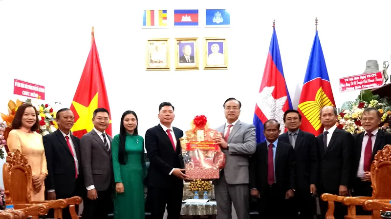 Thúc đẩy hợp tác giữa TPHCM với các địa phương Campuchia