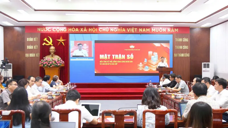 Hệ thống Mặt trận Tổ quốc đẩy mạnh việc triển khai nền tảng “Mặt trận số”. Ảnh: DIỆP HƯƠNG