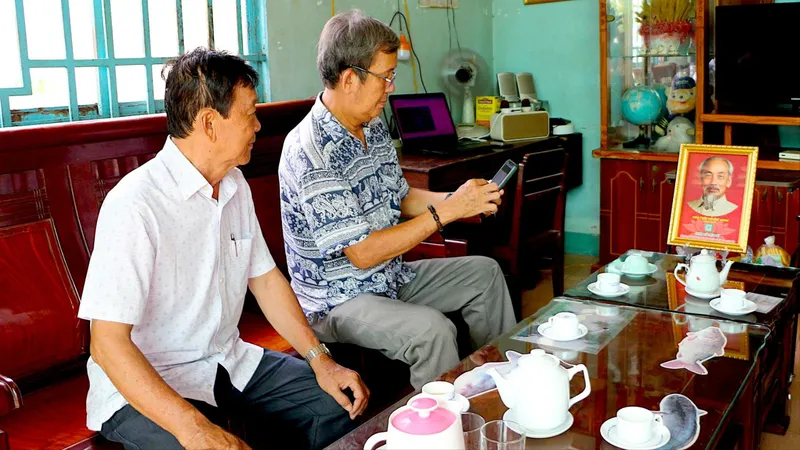 Xã Phú Hựu (Đồng Tháp): Hơn 2.000 đảng viên treo ảnh Bác Hồ trang trọng trong nhà