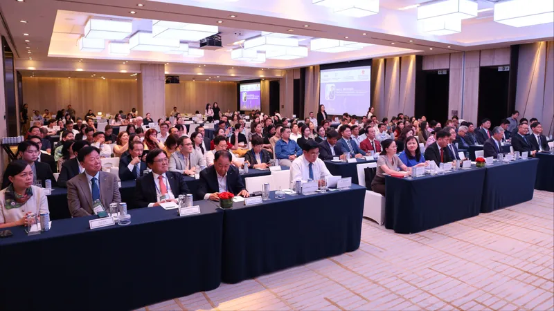 Ông Kim Dae-young, Phó Chủ tịch KOIMA chia sẻ mong muốn đầu tư của doanh nghiệp Hàn Quốc vào TPHCM. Ảnh: MINH XUÂN