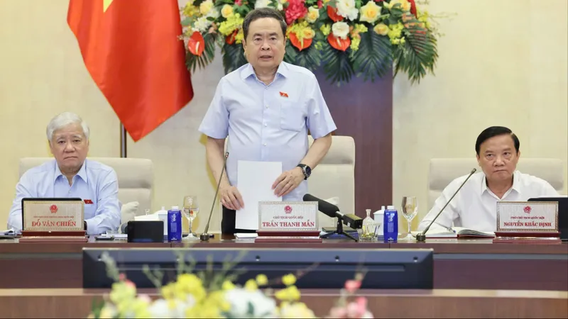 Chủ tịch Quốc hội Trần Thanh Mẫn phát biểu khai mạc phiên họp thứ 3 của Ủy ban Thường vụ Quốc hội, sáng 10-6. Ảnh: QUANG PHÚC 