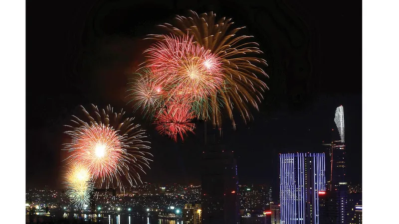TPHCM sẽ bắn pháo hoa tại 7 điểm mừng năm mới Canh Tý 2020