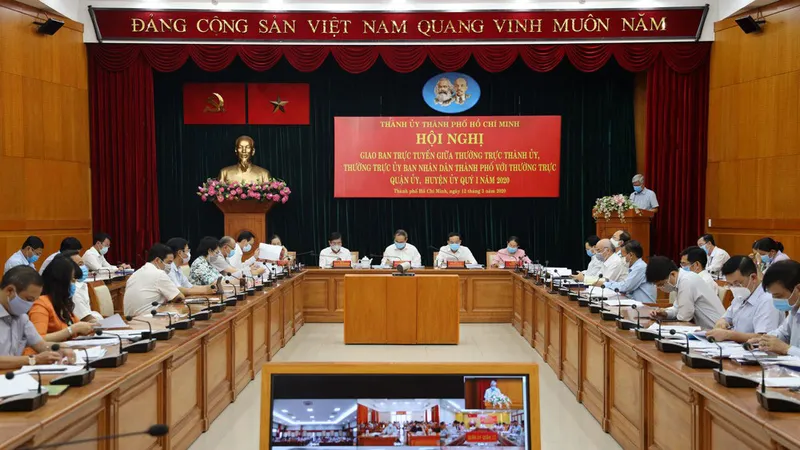 Thành ủy TPHCM: Tự cách ly khi có nguy cơ nhiễm Covid-19 là “quy tắc sống”