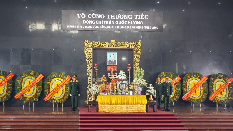 Lễ truy điệu đồng chí Trần Quốc Hương, nguyên Bí thư Trung ương Đảng, nguyên Trưởng Ban Nội chính Trung ương. Ảnh: HOÀNG HÙNG
