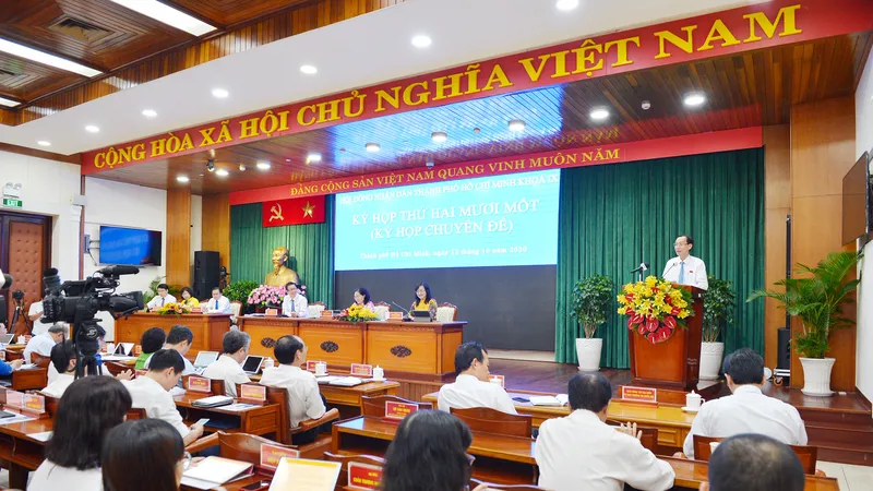 Kỳ họp thứ 21 của HĐND TPHCM, chiều 12-10-2020. Ảnh: VIỆT DŨNG