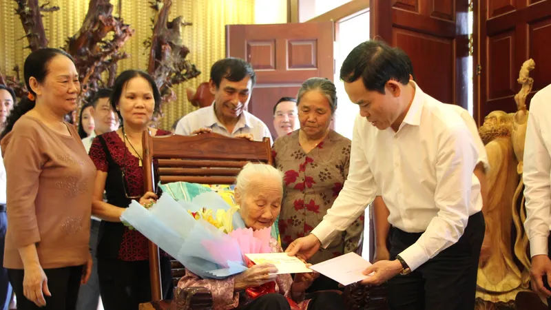 TPHCM dành hơn 813 tỷ đồng chăm lo Tết Tân Sửu 2021