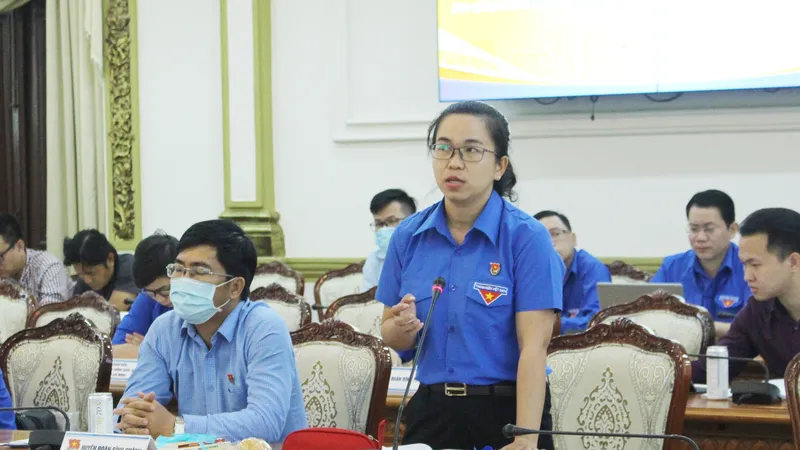 Phát huy vai trò cán bộ, công chức, viên chức trẻ trong xây dựng chính quyền đô thị
