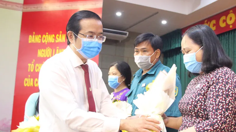 Học tập, làm theo Bác bằng việc làm cụ thể