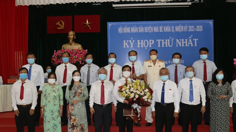 Đồng chí Triệu Đỗ Hồng Phước tái đắc cử Chủ tịch UBND huyện Nhà Bè ​
