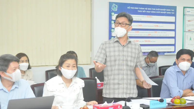 Khoa học công nghệ phải được đầu tư lớn, không thể “tay không bắt giặc”