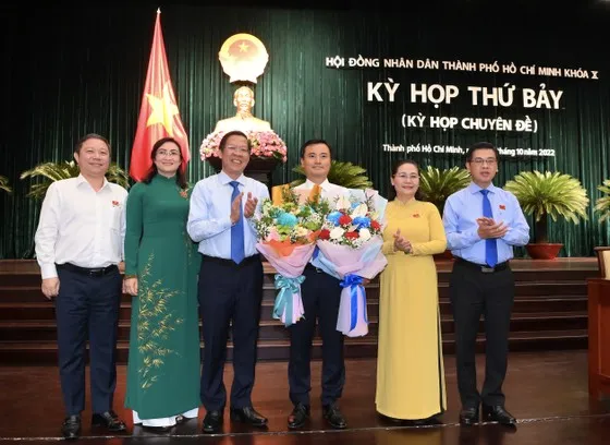 Phân công công tác Chủ tịch, Phó Chủ tịch UBND TPHCM