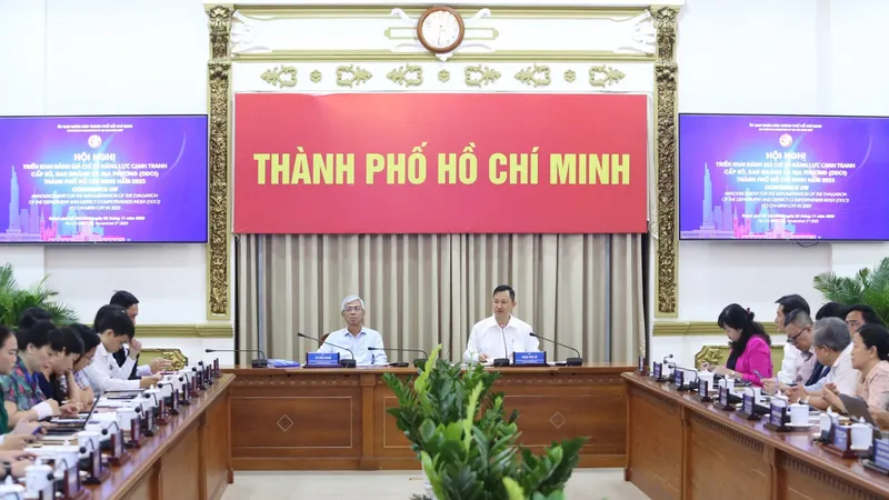 “Đánh giá năng lực cạnh tranh là cơ sở nhìn nhận lại sự lãnh đạo của chính quyền TPHCM”