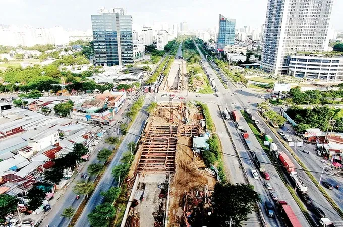 Chủ tịch UBND TPHCM phê bình các sở ngành, địa phương làm chậm trễ đầu tư công