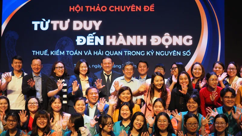 Sinh viên kinh tế hỏi: Cơ hội việc làm thời đại AI?