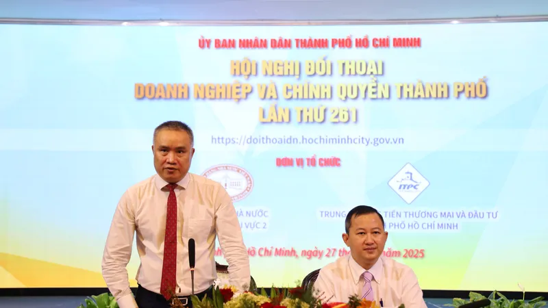 Doanh nghiệp phản ánh cán bộ ngân hàng soi kỹ hồ sơ, gây khó dễ