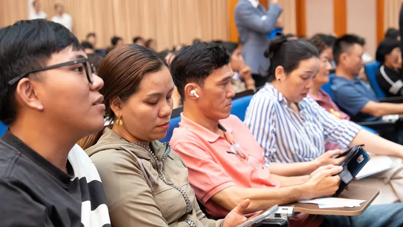 Phường Cát Lái (TPHCM) tuyên truyền về chính sách thuế mới cho 300 hộ kinh doanh 