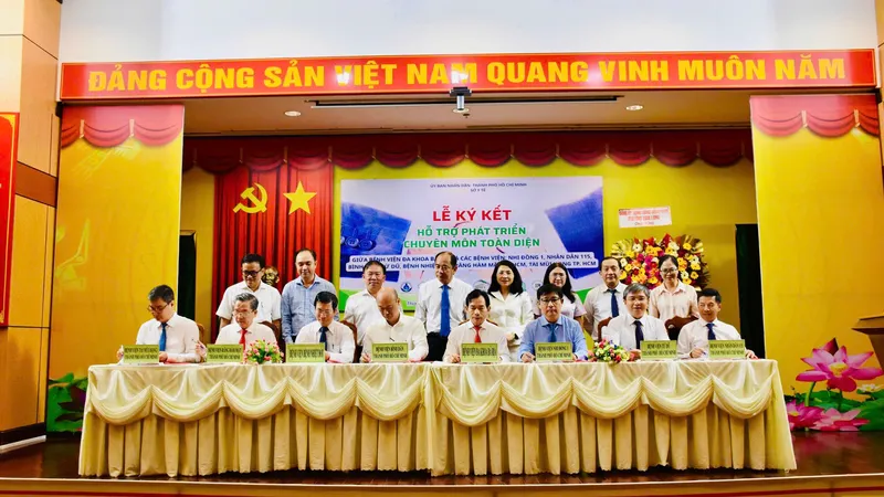 Sở Y tế TPHCM tổ chức lễ ký kết chuyển giao kỹ thuật và hỗ trợ phát triển chuyên môn toàn diện cho Bệnh viện Đa khoa Bà Rịa.